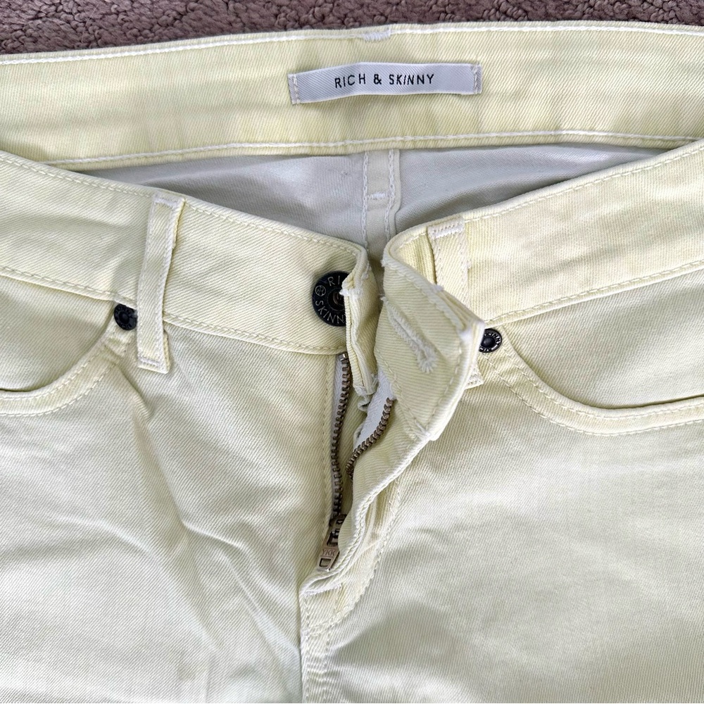 Rich & Skinny ✨ Light Yellow Skinny Jeans